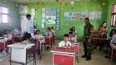 Babinsa Aktif Kawal Penyaluran Program MBG di SDN 3 Laguboti 