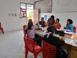 Babinsa Jalin Komunikasi Yang Baik dengan Perangkat Desa Sitoluama 