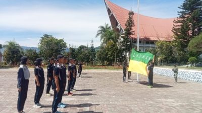 Persiapkan Upacara Hari Lahir Pancasila Ke-81, Babinsa Latih Paskibraka Tingkat Kabupaten Toba 
