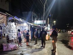 Patroli Dini Hari Brimob Sumut Perkuat Keamanan Kota Medan, Sambangi Pos Kamling dan Pelaku UMKM