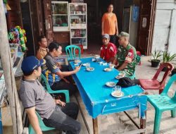 Babinsa Jalin Silahturahmi Bersama Warga Sibuea