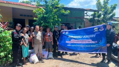 Brimob Polda Sumut Tebar Kepedulian Lewat Jumat Berkah dan Minggu Kasih, Bagikan Sembako hingga Makanan Gratis