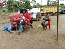 Babinsa Ciptakan Suasana Keakraban Bersama Warga Desa Hutabulu Mejan 