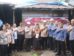 Jelang Hari Bhayangkara ke-80, Kapolres Simalungun Gelar Bedah Rumah: Nenek 76 Tahun Sambut Harapan Baru