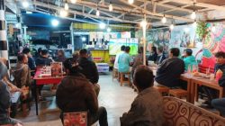 Seru dan Hangat, Kodim 0210/TU Bersama Masyarakat Kembali Gelar Nobar Bola Gembira Piala Dunia