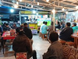 Seru dan Hangat, Kodim 0210/TU Bersama Masyarakat Kembali Gelar Nobar Bola Gembira Piala Dunia