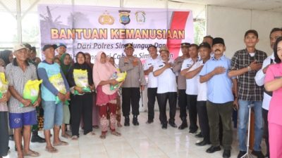 Kapolres Simalungun Turun Langsung, Salurkan Bantuan Kemanusiaan bagi Korban Angin Puting Beliung di Pematang Bandar