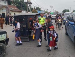 Satlantas Humbahas Hadir di Tengah Kepadatan Lalin Hari Pertama Sekolah