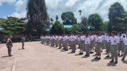 Koramil 15/Habinsaran Berikan Pelatihan PBB dan Wasbang Kepada Siswa SMAN 1 Habinsaran 