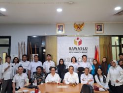 Andrian Habibi Jadi Narsum di Bawaslu Jakarta Barat, Tanamkan Pondasi Persahabatan Media