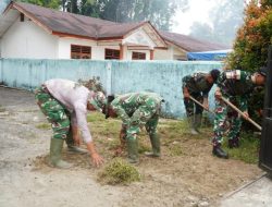 Satgas TMMD ke 129 Peduli Kebersihan Lingkungan di Rumah Ibadah 