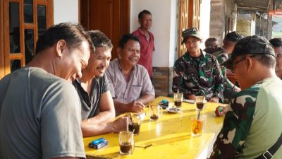 Ngopi Bareng di Pagi Hari, Bukti Kedekatan dan Keakraban Satgas TMMD Kodim 0210/TU Bersama Warga 
