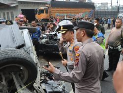 Tabrakan Beruntun di Sibolangit, Polisi Bergerak Cepat Evakuasi Korban dan Pulihkan Arus Lalu Lintas