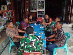 Komsos di Warung Kopi, Babinsa Jalin Silahturahmi dengan Warga Desa Sibuea 