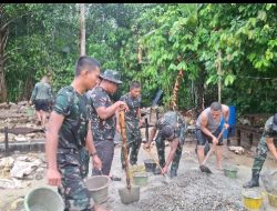 Hujan Tak Halangi Satgas TMMD Kodim 0210/TU Selesaikan Pembangunan RTLH di Desa Sjarango 
