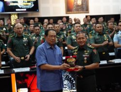 Presiden RI Ke-6 SBY Bekali Pasis Seskoad Hadapi Dinamika Geopolitik Global