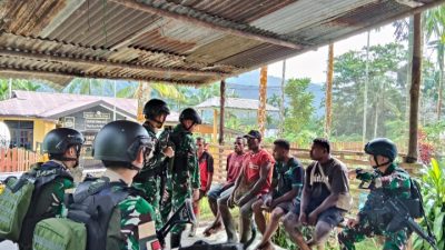 TNI Hadir Ditengah Segala Kondisi Masyarakat Pelosok Papua