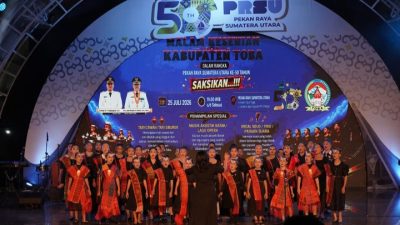 Malam Kesenian Kabupaten Toba Harmonisasi Keunggulan Produk Daerah 