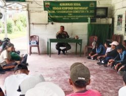 Danramil 15/Habinsaran Berikan Materi Wasbang Kepada Anggota Paskibra SMAN 1 Habinsaran