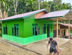 Program Bakti TNI Ubah Rumah Tak Layak Menjadi Hunian Nyaman bagi Sakharina Zalukhu