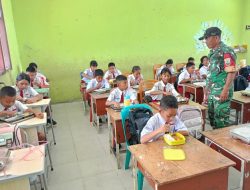 Babinsa Serka B Sinambela Laksanakan Pengawasan Penyaluran Program MBG di SDN Sitoluama 