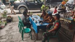Canda Tawa Babinsa Bersama Warga Binaan Lewat Komsos