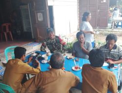 Babinsa Koptu J Pangaribuan Jalin Hubungan Baik dengan Perangkat Desa Gasaribu 