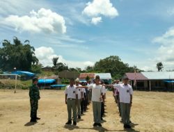 Jelang HUT RI ke 81, Koramil 15/Habinsaran Latih Paskibraka Tingkat Kecamatan Habinsaran di SMKN Nassau