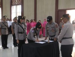Regenerasi Kepemimpinan, Kapolres Simalungun Pimpin Sertijab Empat Jabatan Strategis di Aula Tathya Dharaka
