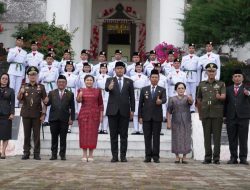 Bupati Toba Kukuhkan 20 Anggota Paskibraka Kabupaten Toba Tahun 2026