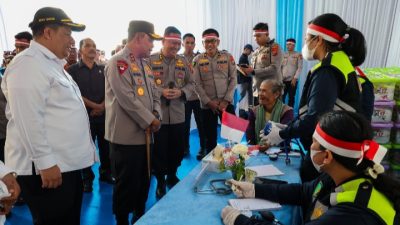 Kapolda Sumut Cek Langsung Pemeriksaan Kesehatan Gratis untuk Warga Samosir