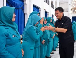 Kukuhkan Pengurus TP PKK Jabar, Wagub Erwan: Langsung Gas, Stunting Prioritas