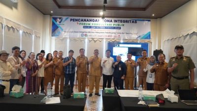 Sekda Toba Hadiri Pencanangan Zona Integritas dan Forum Konsultasi Publik Balai POM