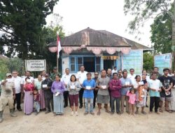 Bupati dan Wakil Bupati Toba Serahkan Bantuan Bagi Warga Terdampak Bencana Angin Puting Beliung di Sigumpar dan Laguboti 