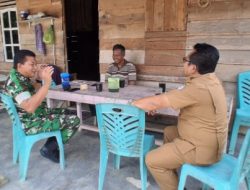 Danramil 16/Laguboti Komsos Bersama Warga Desa Pardomuan Nauli 