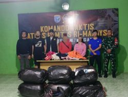Satgas Pamtas RI-Malaysia Yonarmed 19/Bogani Gagalkan Penyelundupan 7 Koli Ball Press Illegal di Jalur Tikus Entikong