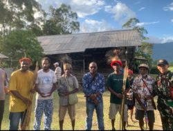 Satgas Pamtas Yonif 645/GTY Dukung Kearifan Budaya Lokal di Distrik Apalapsili Papua Pegunungan