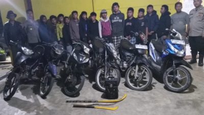 Reaksi Cepat Kapolsek Dolok Silau Gagalkan Tawuran Dini Hari, 13 Remaja dan 3 Kelewang Diamankan