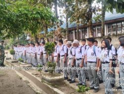 Sertu H J Tambunan Berikan Pembinaan kepada Siswa SMKN 1 Balige