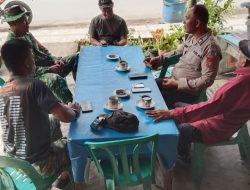Babinsa Ciptakan Kebersamaan Bersama Warga Binaan di Warung Kopi Lewat Komunikasi Sosial 