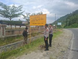Satlantas Polres Toba Pasang Plang Himbauan Larangan Balap Liar dan Rawan Kecelakaan