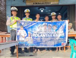 Polantas Karib Edukasi Keselamatan Berkendara Kepada Masyarakat di Kabupaten Toba 