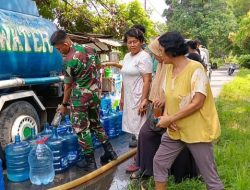 Bhakti TNI AD, Kodim 0203/Langkat Salurkan 10.000 Liter Air Bersih Untuk Ratusan Keluarga di Binjai Utara