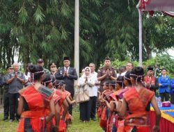 Bupati Toba Dorong Warga Natolu Tali Kembangkan Potensi Wisata