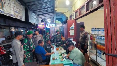 Patroli Kolaborasi Bersama Elemen Masyarakat Ciptakan Kondusifitas Malam Hari di Wilayah Parlilitan 