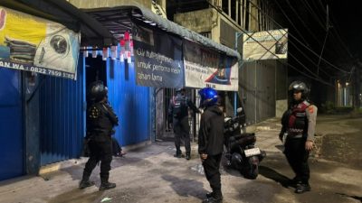 Tim Macan Polres Pelabuhan Belawan Amankan Sajam Saat Patroli