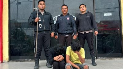 Tim Macan Belawan Bubarkan Tawuran di Mabar, Dua Pemuda Diamankan Bawa Sajam dan Knuckle