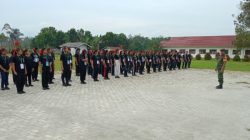 Babinsa Berikan Wasbang Kepada Siswa SMKN 1 Laguboti 