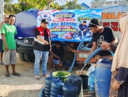 Ketua Umum KWI Umar Hayat Salurkan Bantuan Air Bersih untuk Warga Kampung Merapi Sampang