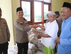 Jumat Keliling di Masjid Ar Rahman, Kapolres Simalungun Serap Aspirasi Warga dan Salurkan Bantuan untuk Kaum Duafa